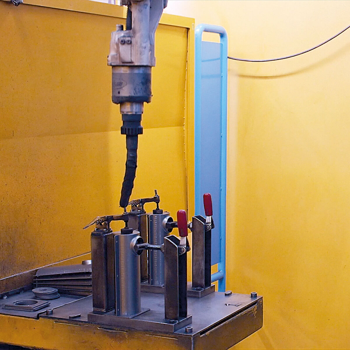 Saldatura e Puntatura Lamiere in Ferro 02